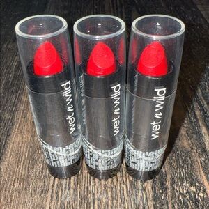 3for20❤️ Wet n Wild Bold Red Lipstick Set